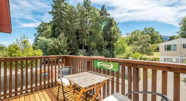 Двухместный номер Deluxe с красивым видом из окна Kakapo Lodge