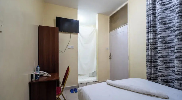Двухместный номер Standard с видом на город Capital Comfort Hotel