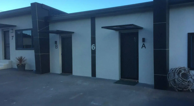 Homelea Accommodation Spa Cottage & Apartments, Book Lejlighed Hoteller i St Helens med parkering, Parkering