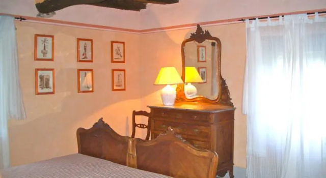 Villa Cherici, Buchen Sie Villa Hotels in Castel Focognano mit Pool, Schwimmbad