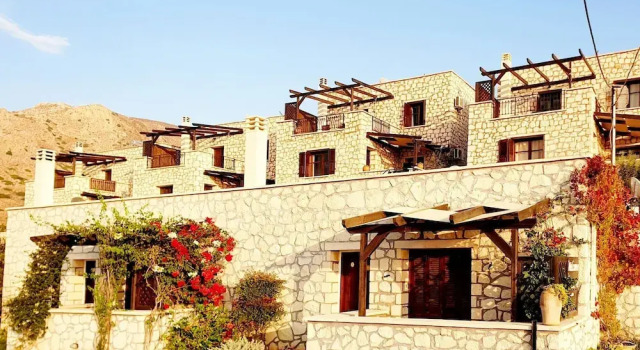 Quaint Holiday Home in Lagkada Greece Near Beach, Prenota Casa vacanze Ville a Creta, Villa