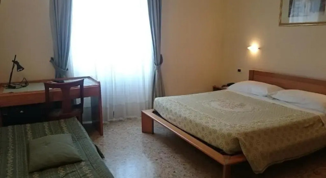 Трёхместный номер Standard Hotel Pescetto