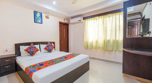 Fabhotel Bns Lodge, Забронировать Отель Отели штата Карнатаки 3 звезды, 3*