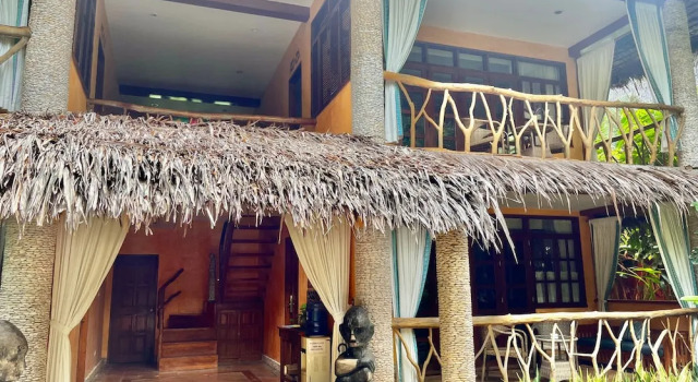 Номер Deluxe Coco Grove Beach Resort, Siquijor Island