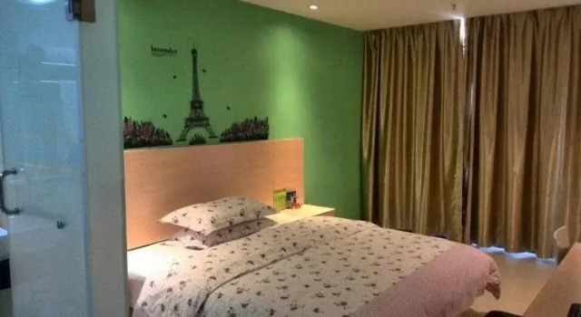 8 Inn (Dongguan Dalang RT-Mart), Boek Hotel Hotels in Guangdong met parkeren, Parkeren