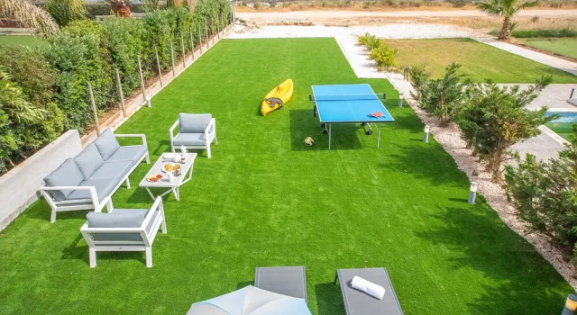 Ayia Thekla Seafront Villa Dagi, Buchen Sie Villa Villen in Famagusta, Villa