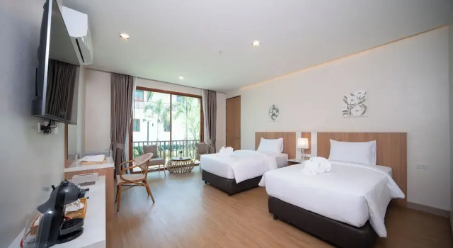 Двухместный номер Standard с балконом Natural Beach Resort Thasala
