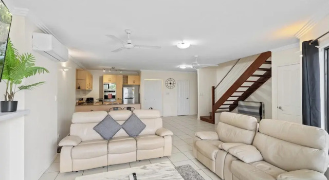 Апартаменты с 3 комнатами с балконом Cairns City Apartments