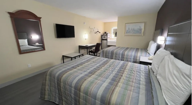 Четырёхместный номер Standard Travel Inn