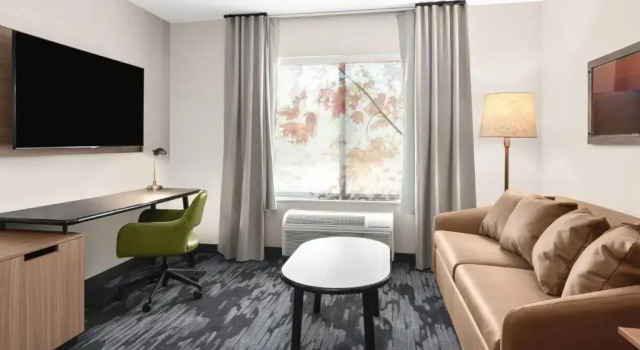 Люкс Fairfield by Marriott Inn & Suites Seattle Poulsbo