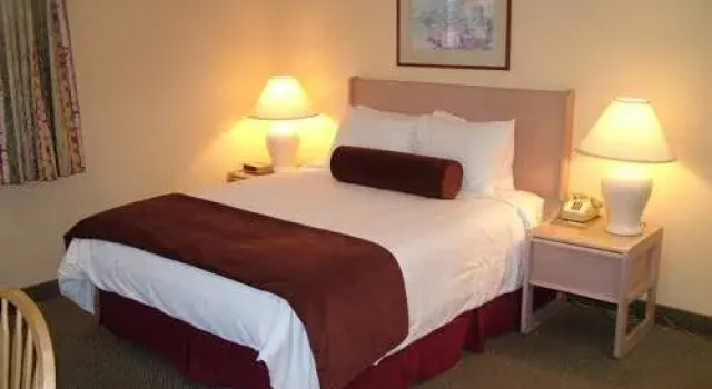Sand Castle Inn, Prenota Hotel Cannon Beach 