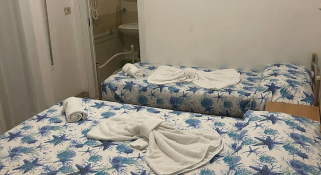 Трёхместный номер Standard с балконом Hotel Vienna Rivazzurra