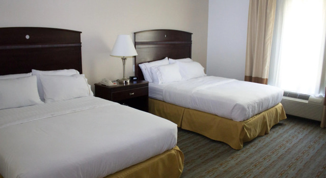 Holiday Inn Express West Jefferson, an IHG Hotel, Buchen Sie Hotel West Jefferson North Carolina