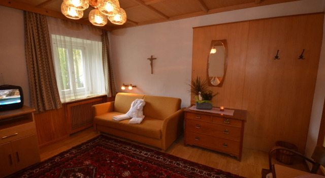 Gästehaus im Pfarrhof, Rezerwuj Hotel Hotele w Salzburg z parkingiem, Parking