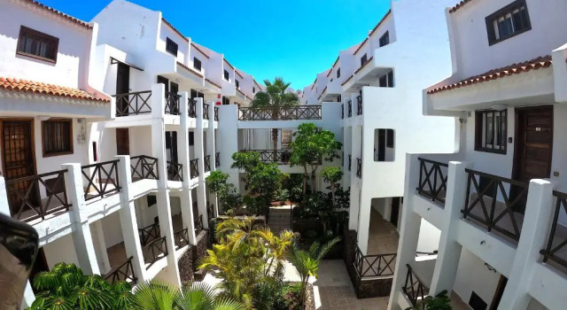 Parque Santiago I - 2 Bedroom - 1 Bathroom - Open plan living - Kitchen area - Extra large balcony - First Floor Apartment