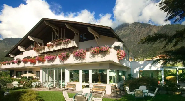 Двухместный номер Standard с балконом PALMENGARTEN Hotel Gstör