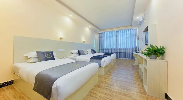 Номер Luxury H&L Hotel New Baiyun International Airport Store