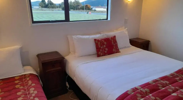 Четырёхместные апартаменты с 2 комнатами Lake Matheson Motel