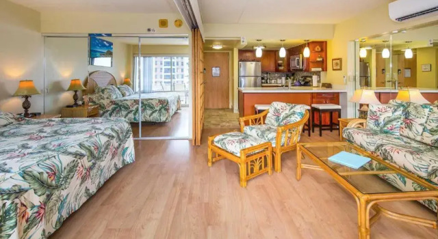 Ilikai 1938, Boek Hotel Waikiki 