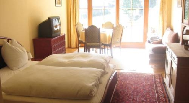 Haus Decker, Prenota Hotel Hopfgarten im Brixental 