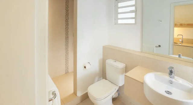 Двухместный люкс рядом с пляжем Le Beachclub Serviced Apartments and Villas