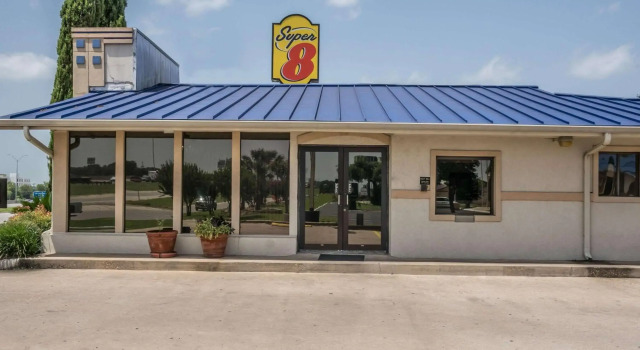 Super 8 by Wyndham San Marcos, Prenota Locanda San Marcos Texas Hill Country