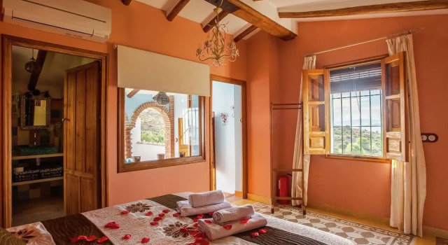 Comfortable Mansion in Rute with Hot Tub, Reservar Hotel Rute Madrid