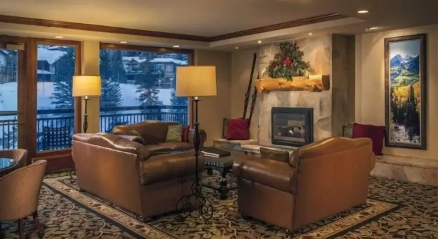 Luxury Ski In, Ski Out 1 Bedroom Mountain Residence In The Heart Of Lionshead Village With Heated Slope Side Pool And Hot Tub, Забронировать Апарт-отель Отели Вейл с парковкой, Парковка