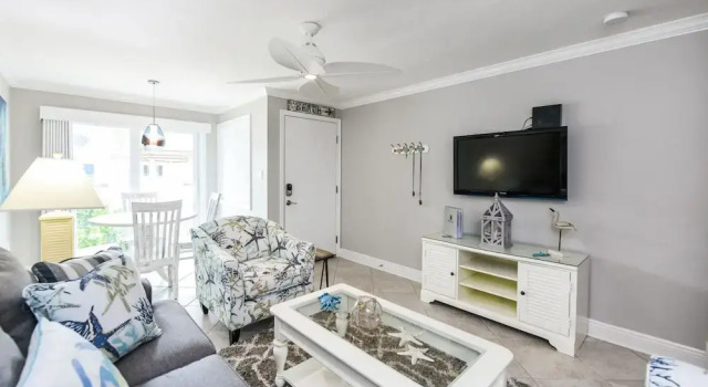 Private Beach House by SKLRP, Забронировать Отель Отели Сиеста-Ки 4 звезды, 4*