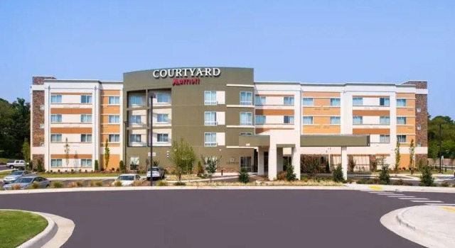 Кровать в общем номере Courtyard by Marriott Hot Springs