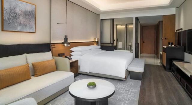 Standardowy klub pokój z widokiem na jezioro Sheraton Ninghai Hotel