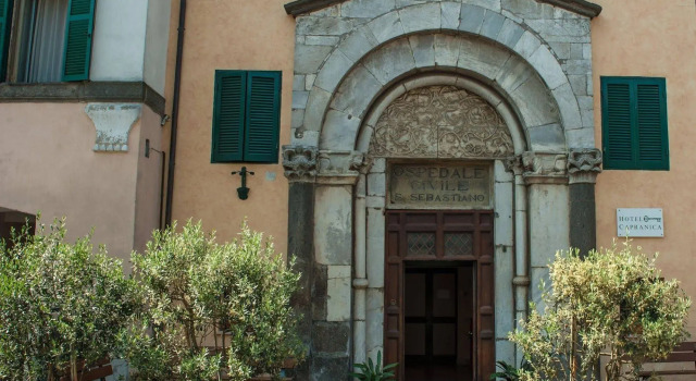 Hotel Capranica