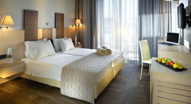 Двухместный номер Standard с балконом и с видом на сад Istion Club & Spa