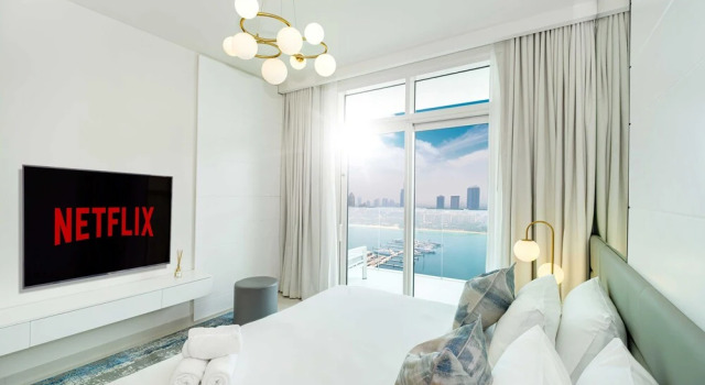 Апартаменты LUX  Luxury Sunrise Beachfront Suite 2