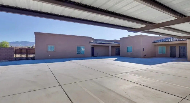 Desert Escape Near Lake Havasu & London Bridge!