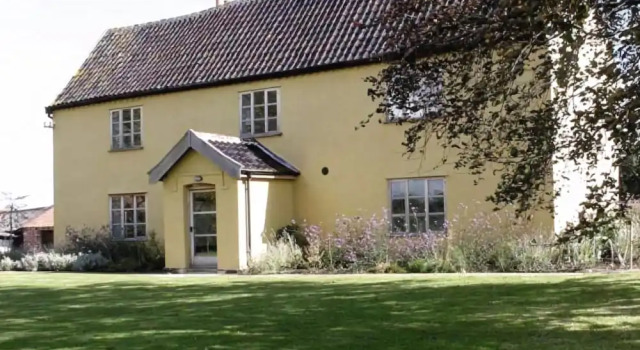 Grove Farm Cottages, Rezervați Sejur la fermă Cazare la fermă în Suffolk, Sejur la fermă