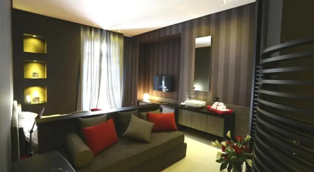 Номер Standard Gram Suites