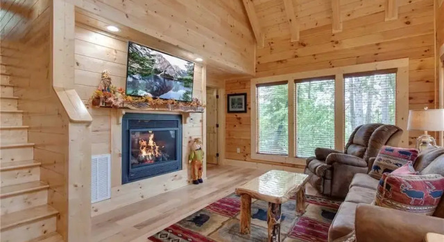Simply Unforgettable, 1 Bedroom, Bonus Loft, Arcade, Hot Tub, Sleeps 6