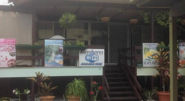 Bayshores Holiday Apartments