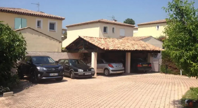 Апартаменты Villa Cezanne