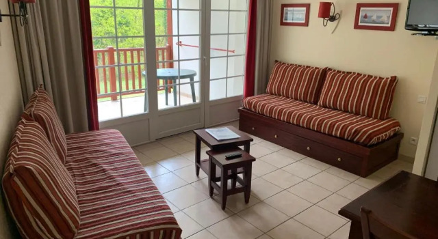 Апартаменты Appart-dans Résidence de vacances au coeur du Golf-Le domaine de Gascogne