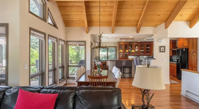 Crystal View by Avantstay Al Fresco Dining w/ View of Lake Tahoe + Crystal Bay