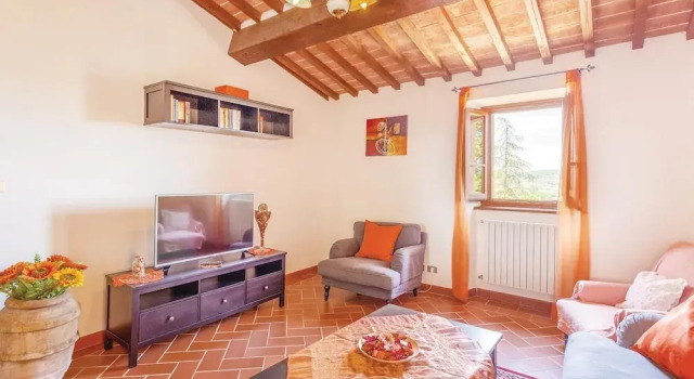 Beautiful Home in Castiglion Fiorentino With 4 Bedrooms, Wifi and Outdoor Swimming Pool