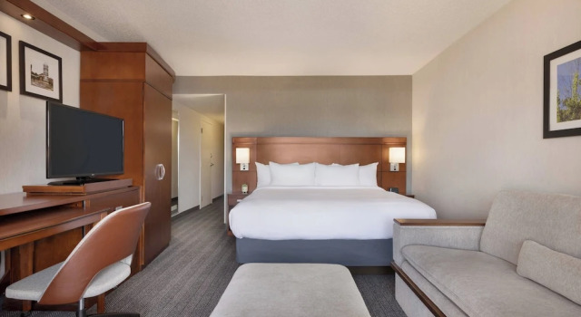 Двухместный номер Standard с балконом Courtyard by Marriott Greenville