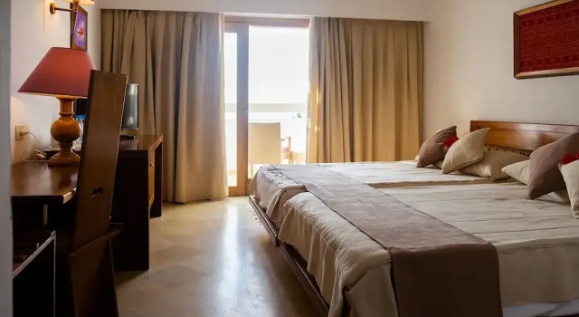 Одноместный номер Superior с балконом The Orangers Beach Resort and Bungalows All Inclusive