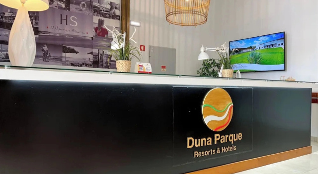 Pátios da Vila   Duna Parque Resorts & Hotels, Забронировать Апартаменты/квартира Отели Вила-Нова-де-Милфонтеш с парковкой, рядом с Sao Clemente Fort, Парковка