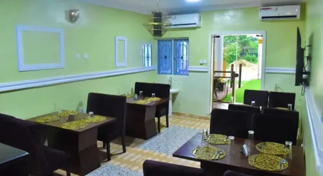 74 Igbeba Rd, Prenota Hotel Hotel a Epe con colazione, Colazione