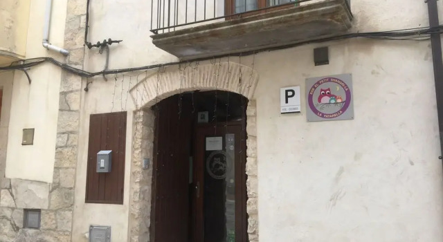 B&B El Petit Shangri-La, Book Bed and Breakfast Hotels in Aragon with Parking, Parking
