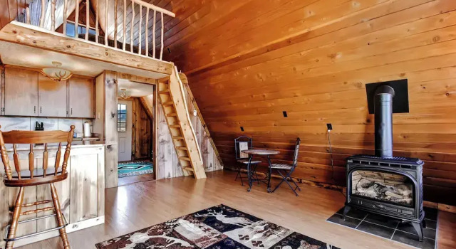 Secluded & Cozy Antimony Cabin w/ Fire Pit, Réserver Maison de vacances Antimony États-Unis