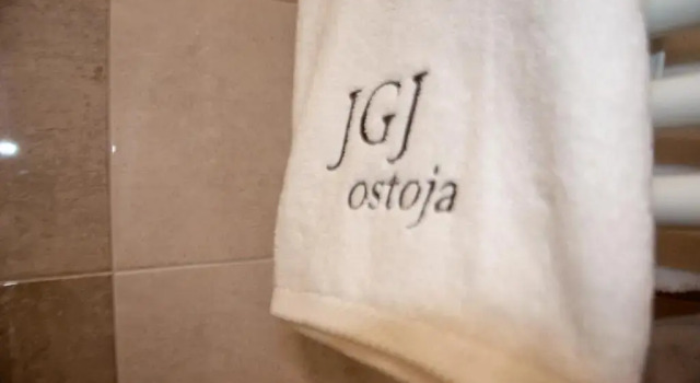 Люкс JGJ Ostoja